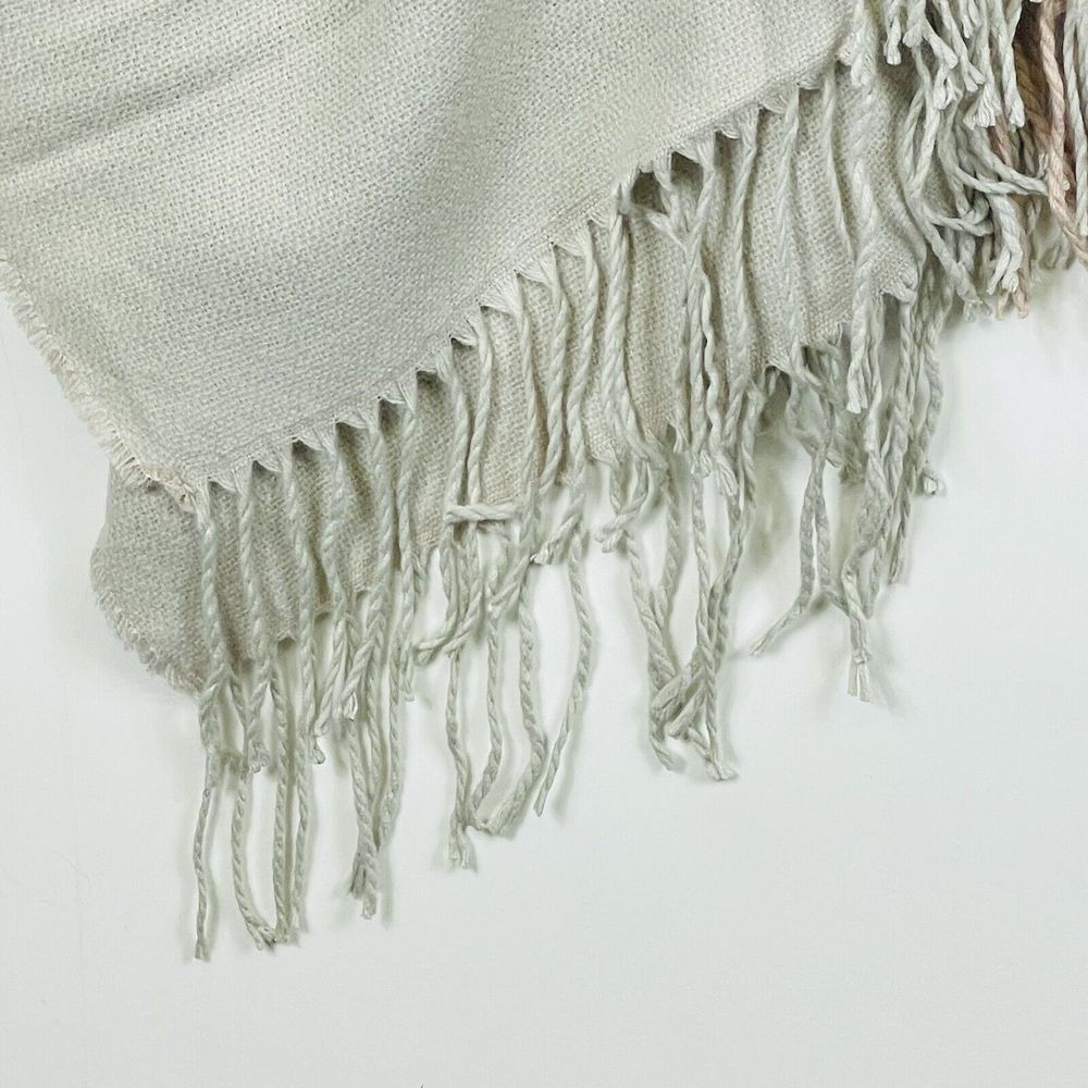 Soia & Kyo Champagne Blush Ruana Fringe Shawl Sweater Wrap Womens One Size‎ NEW - Picture 3 of 7